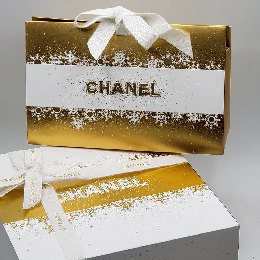 Chanel Holiday Box Card  Bag